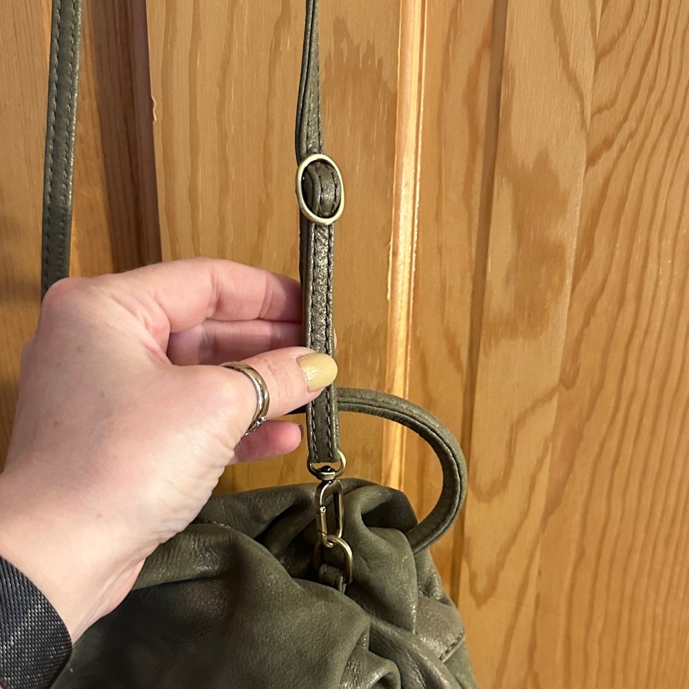 HOBO Olive Metallic Green Leather Crossbody Bag/clutch - Picture 9 of 12